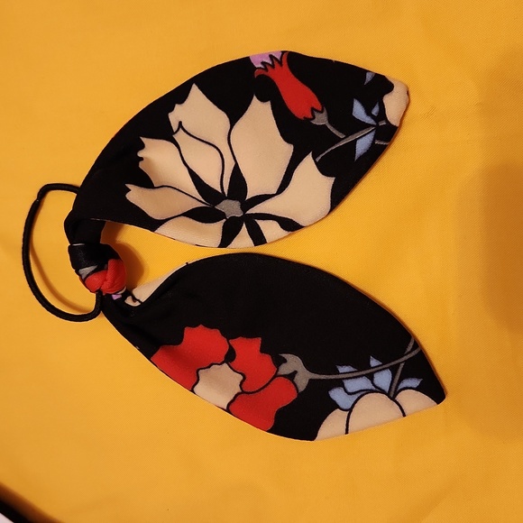 Handmade Spandex/Polyester Headband and Hair Bow. - Picture 6 of 6